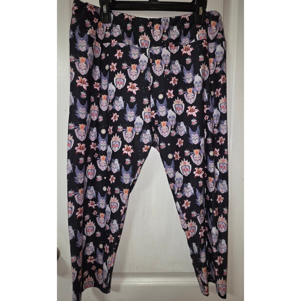 Villains TC 2 Capri Leggings sugar skull Ursula Cruella Queen of Hearts